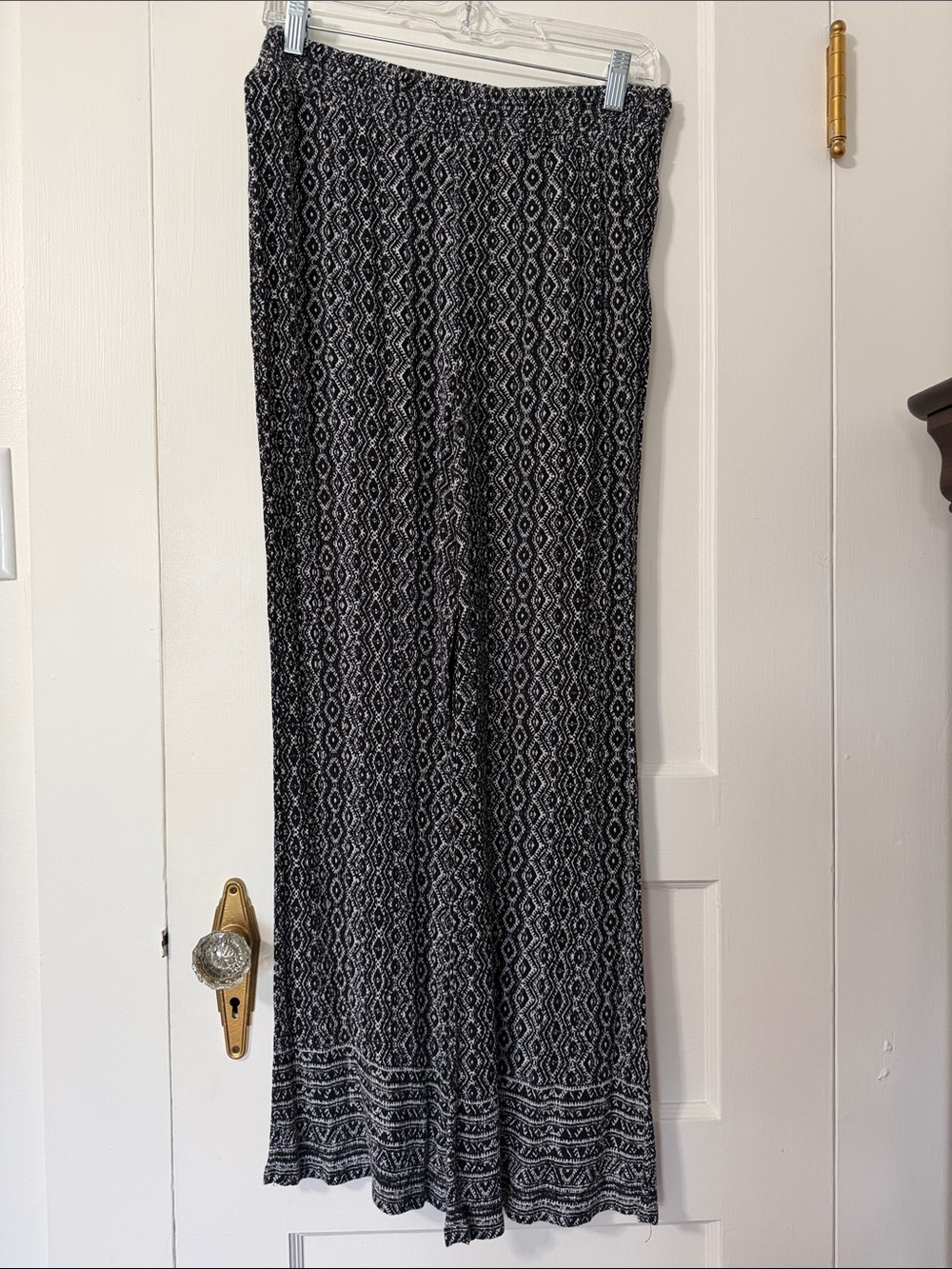 Aeropostale Black & White Patterned Wide Leg Pants